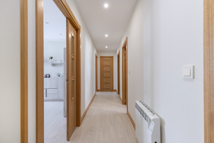 Reforma de vivienda en irun, pasillo