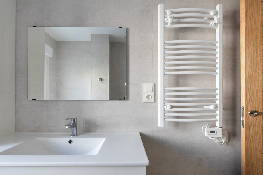muebles de baño y toallero calefactor